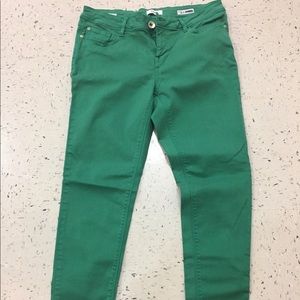 Women’s ankle jeans size 32